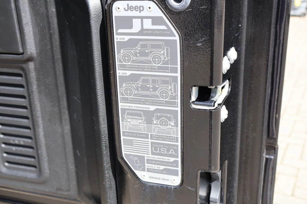 Jeep Wrangler 2018 - 2.0T SAHARA 4x4 Automaat / Leder / 1e Eigenaar afbeelding 12