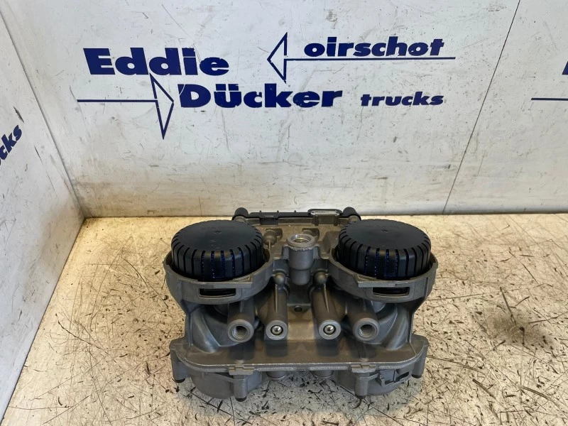 DAF - 1867002 ACHTERASMODULATOR EBS-3 (NEW WITH DAMAGE & MORE PIECES IN STOCK) изображение 2