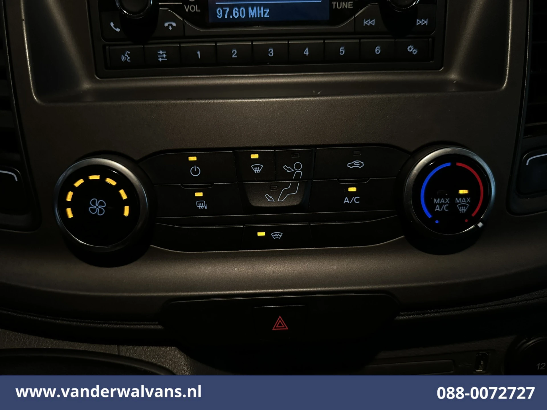 Ford Transit 2022 - 2.0 TDCI 161pk Bakwagen Laadklep Euro6 Airco | Cruisecontrol | Verwarmde voorruit изображение 6