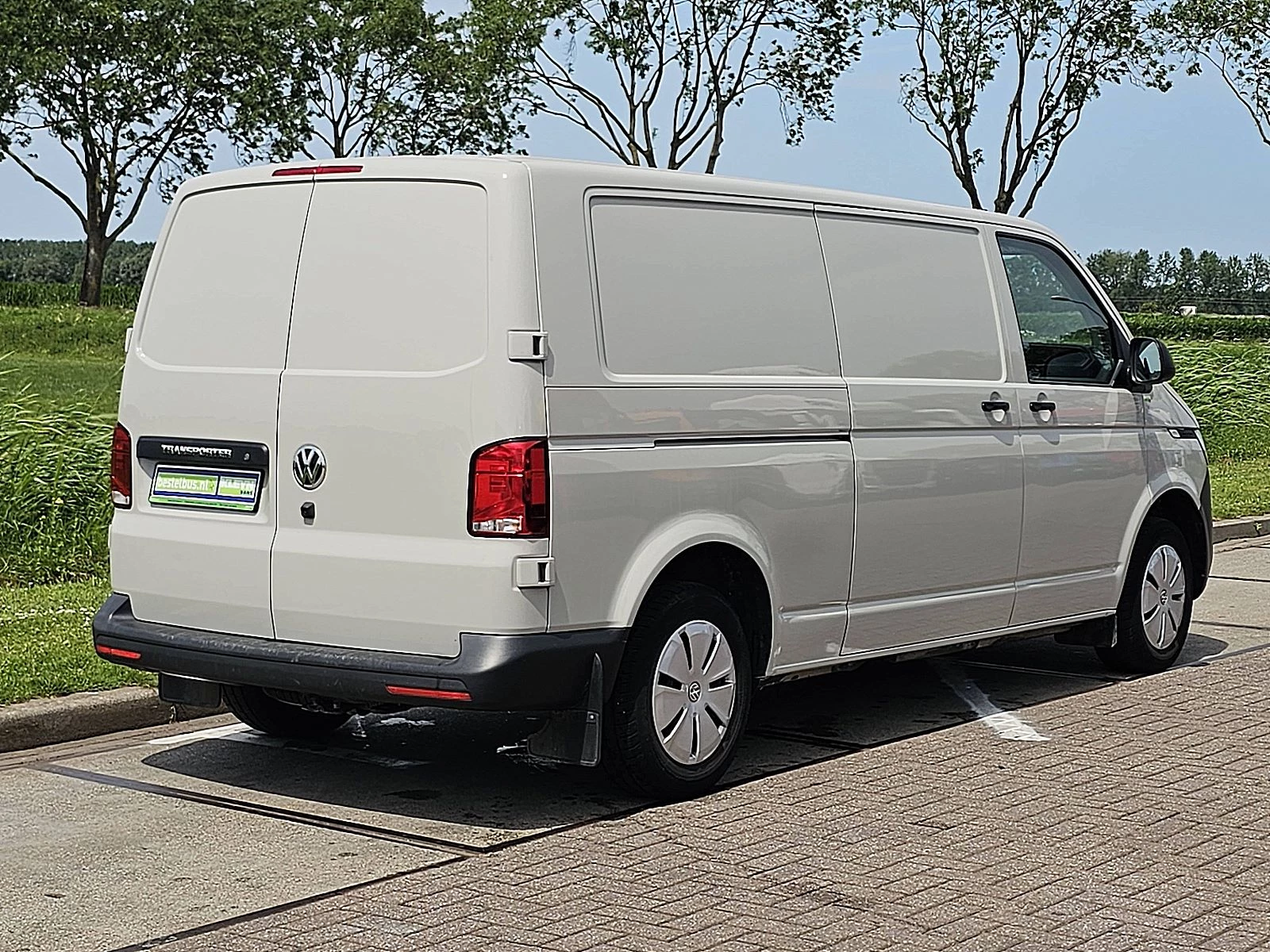 Volkswagen Transporter 2024 - 2.0 TDI imagen 3
