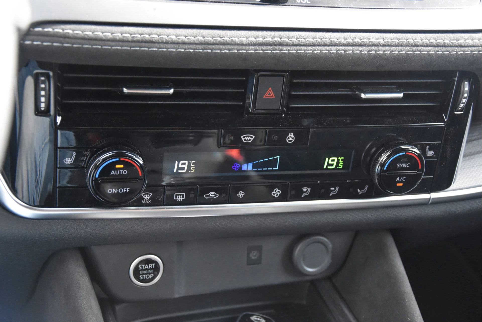 Nissan QASHQAI 2025 - 1.3 MHEV Xtronic Tekna Plus | immagine 14