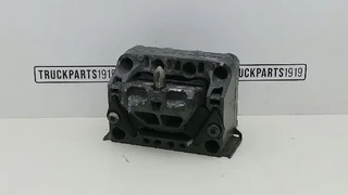 Mercedes-Benz N/A - Engines & Parts Motorsteun voor Li. MB zdjecie 1