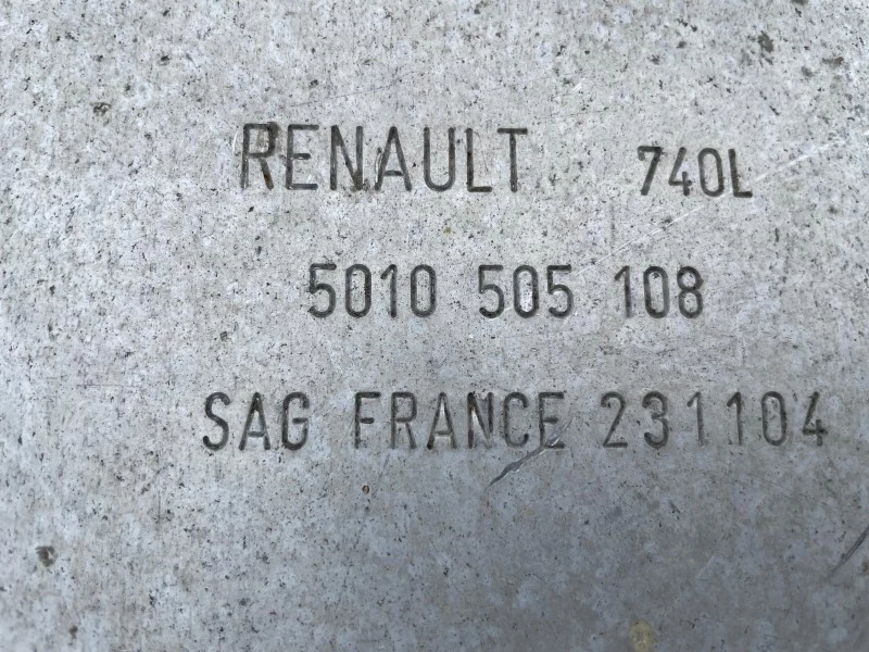 Renault - 5010505108 BRANDSTOFTANK 740 LTR (180X75X65 CM) imagem 4