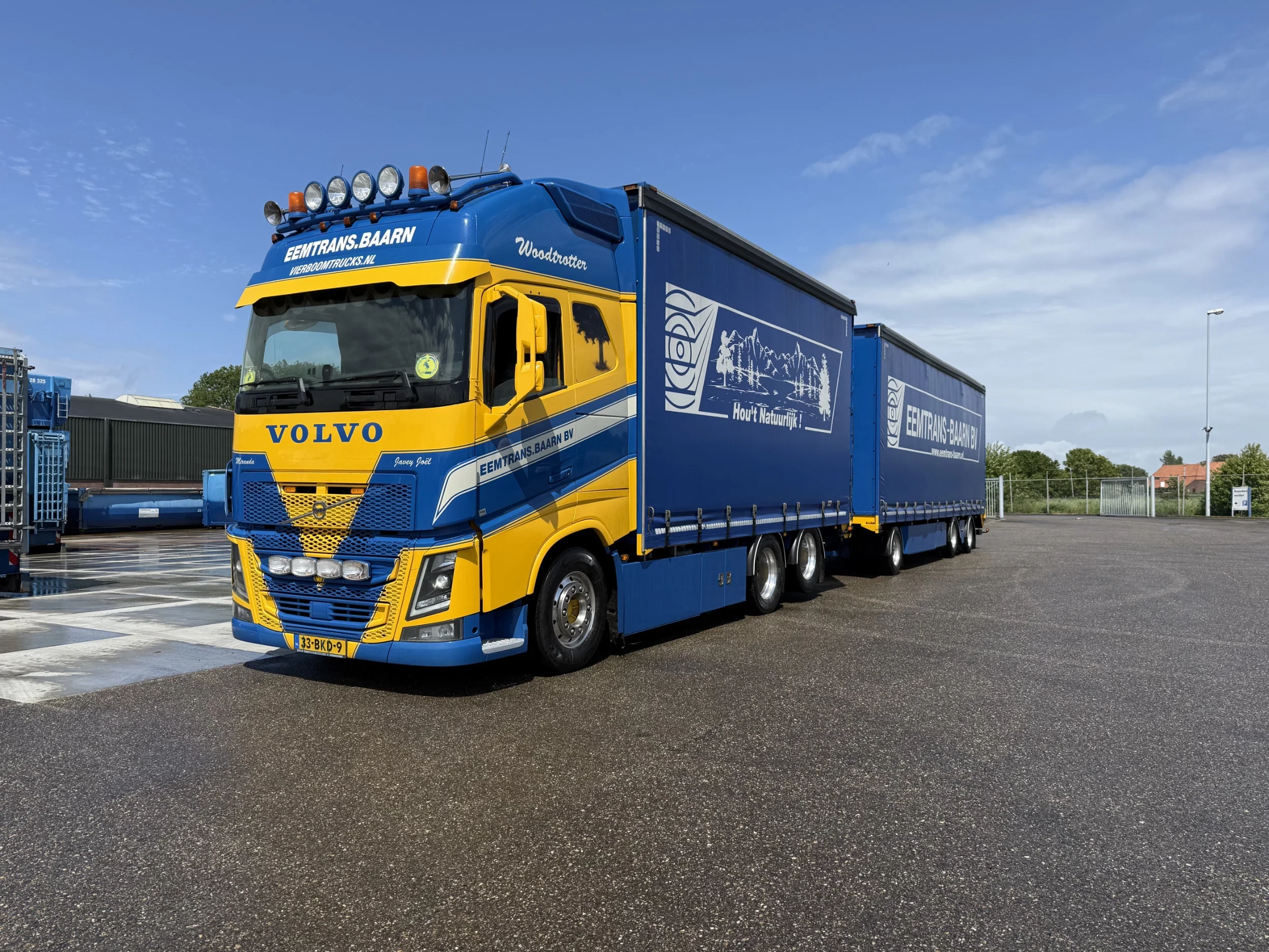 Volvo FH 2017 - 16 FH750 Schiebeplane mit Anhanger komplett 2017 Wie Neu!!! image 2