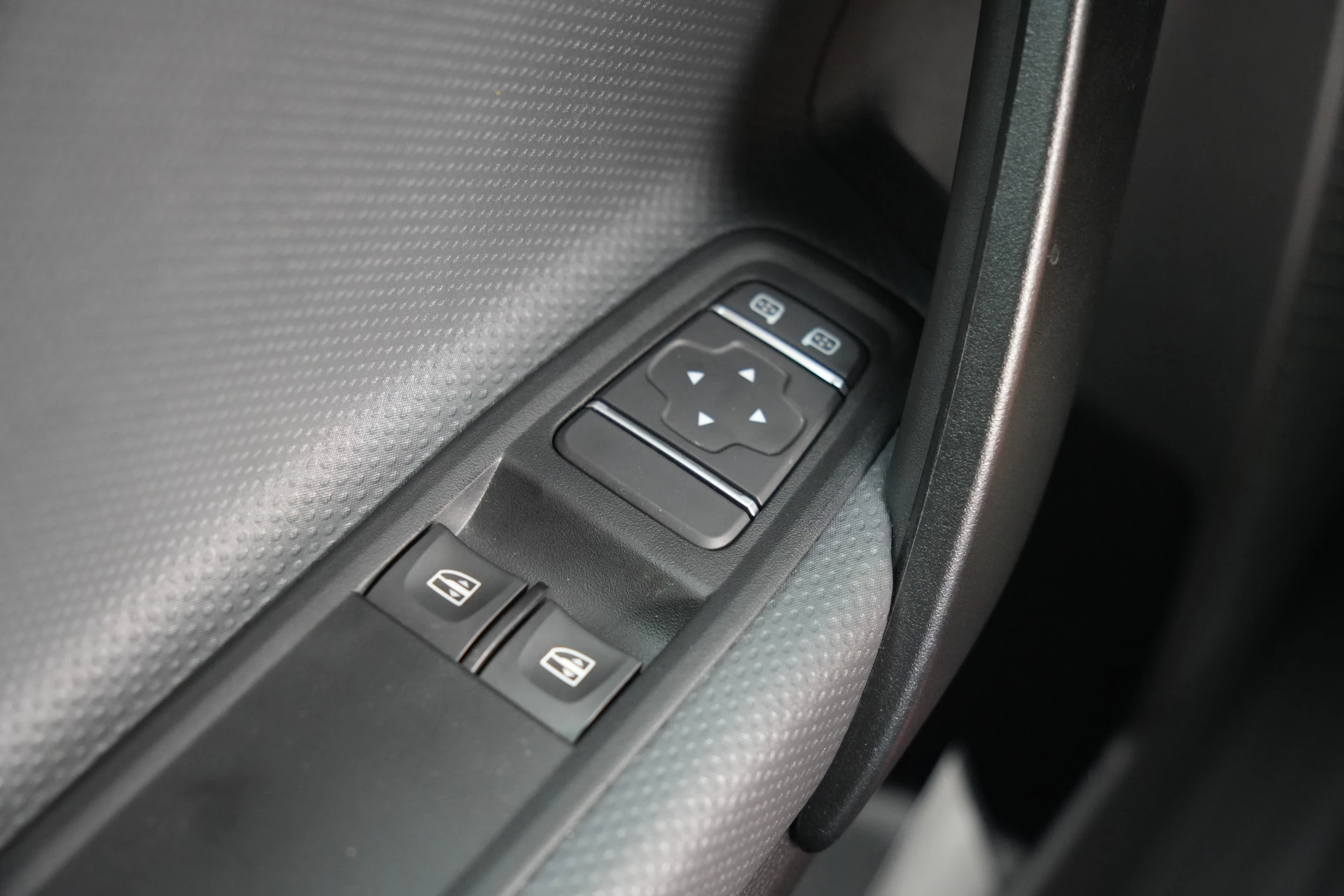 Mercedes-Benz eCitan 2026 - 112 Base L1 45 kWh 122pk - Cruise - Stoelverwarming - Camera - PDC - Auto Clima - Rijklaar Bild 18