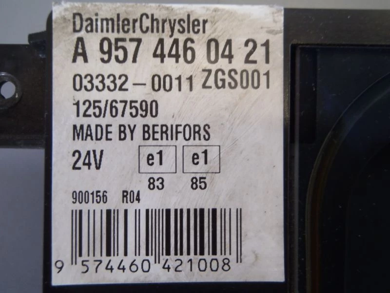 Mercedes-Benz 2004 - 9574460421 DASHBOARD obrázek 2