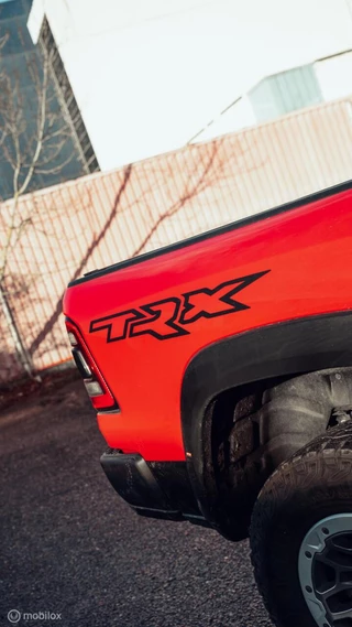 Dodge Ram 1500 2021 - 4X4 6.2 V8 4x4 Crew Cab TRX obrazek 23