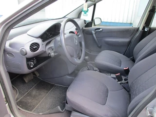 Mercedes-Benz A-Class 1999 - A160 Elegance , Manual obrazek 10