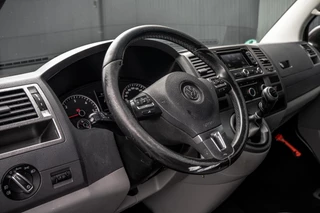 Volkswagen Transporter 2013 - 2.0 TDI L2H1 | 140 PK | 5-Zits | Cruise | Airco | Trekhaak afbeelding 11