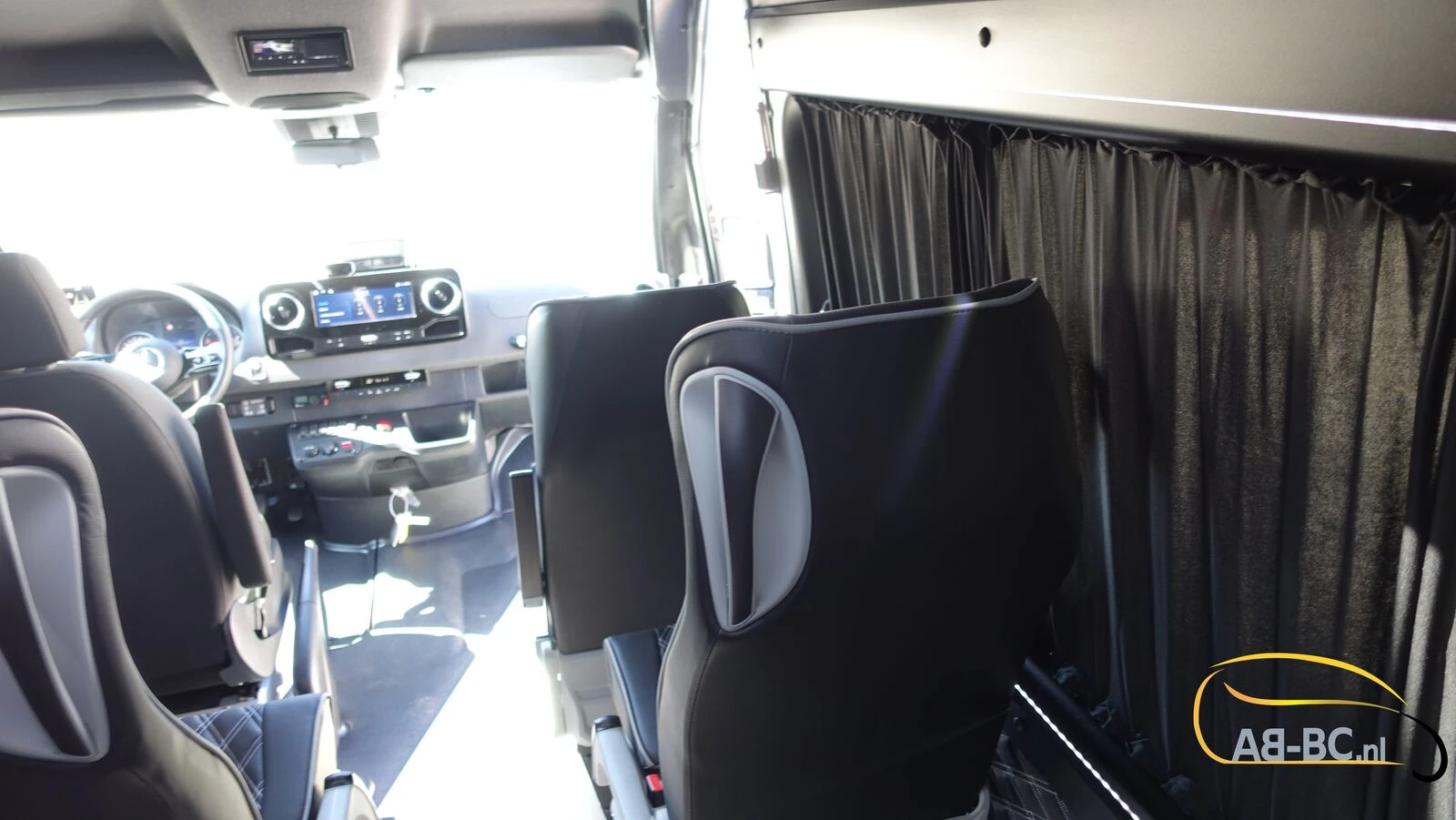 Mercedes-Benz Sprinter 2026 - Aveuro 519 CDI 21 seats EURO 6 Bild 84
