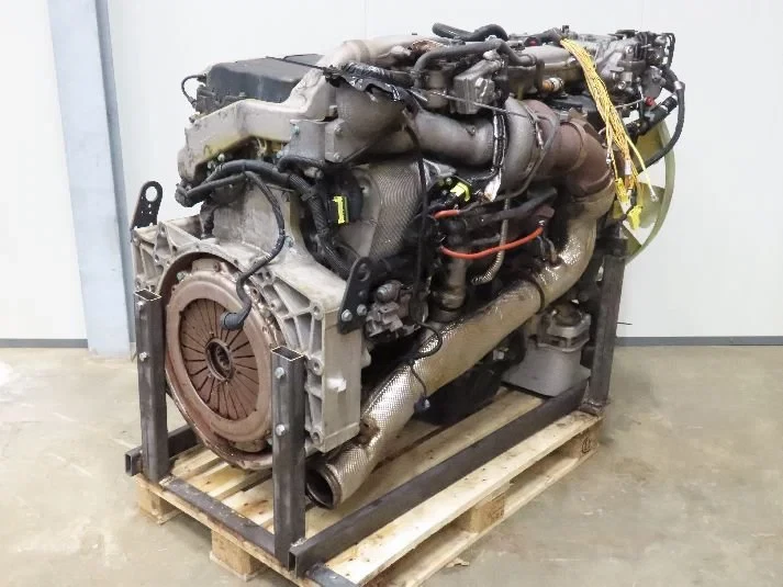 MAN 2016 - Engines & Parts Motor D2066LF80 E6 obrázek 2