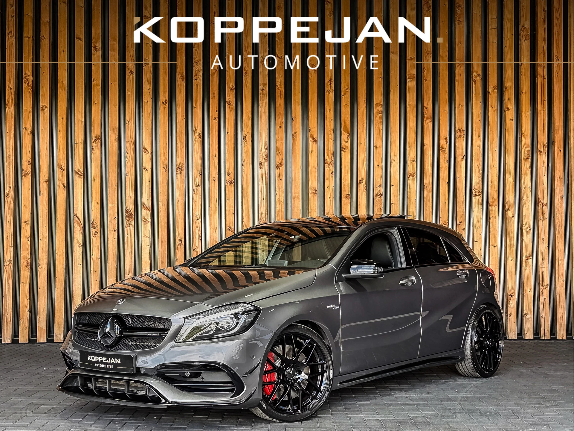 Mercedes-Benz A-Klasse 2017 - AMG 45 4MATIC afbeelding 1