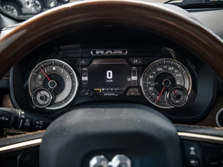 Dodge Ram 1500 2021 - Longhorn obrazek 9