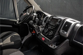 Fiat Ducato 2020 - 2,3 140PK | Bakwagen met laadklep | 3-Zits | LED | Cruise | Airco image 2 thumbnail