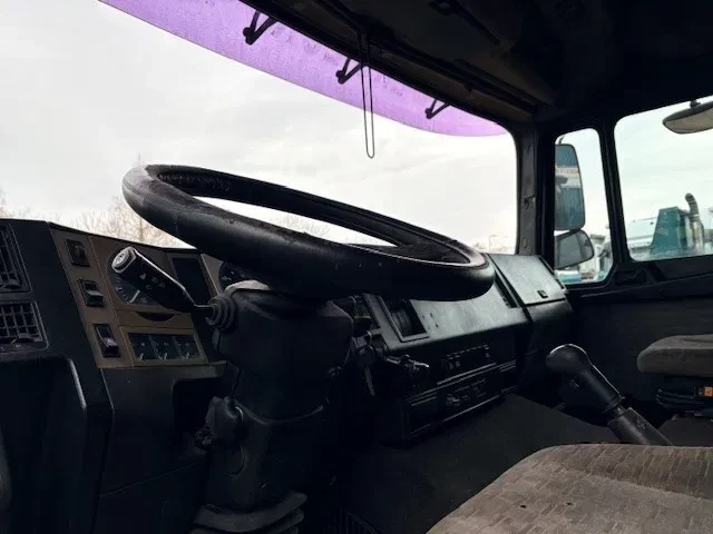 MAN 19.422 1994 - FLT XT 4x2 (EURO 2 / ZF16 MANUAL GEARBOX / ZF-INTARDER / SUNVISOR / ETC.) Bild 8