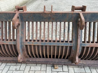 Volvo - Puin Bak image 3 thumbnail