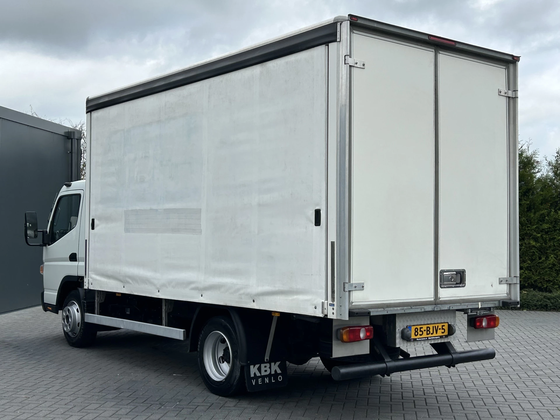 FUSO Canter 2017 - 7C15 EURO 6 / SCHUIFZIJLEN / 1e EIGENAAR / 62.654 KM !! / AIRCO / 4.155 KG LAADVERMOGEN / 3-ZITS obrázek 5