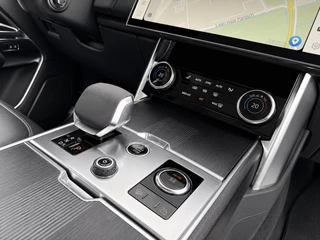 Land Rover Range Rover 2022 - 3.0 D350 First Edition MHEV image 18