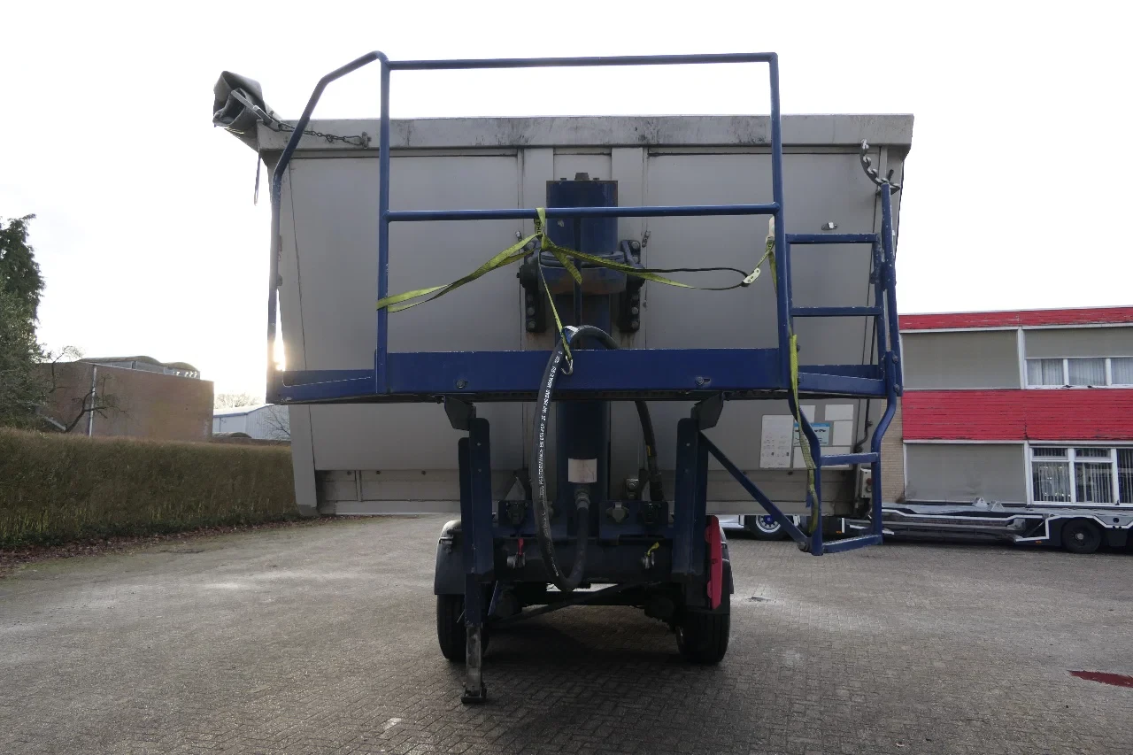 Kempf 2014 - SKM 35/3 | Tipper/Kipper | Isolated | 2014 | BPW Axles | Lift Axle | Alcoas | Toolbox | German Trailer Bild 7