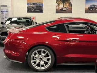 Ford Mustang 2014 - Fastback 5.0i V8 50 Years Edition 422PK Automaat immagine 33