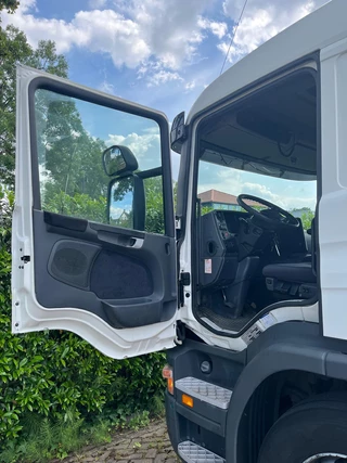 Scania P 2006 - P380 6x2 MANUAL image 9