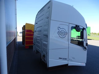 Volvo FH 2016 - FH-4 GLOBETROTTER XL obrazek 2
