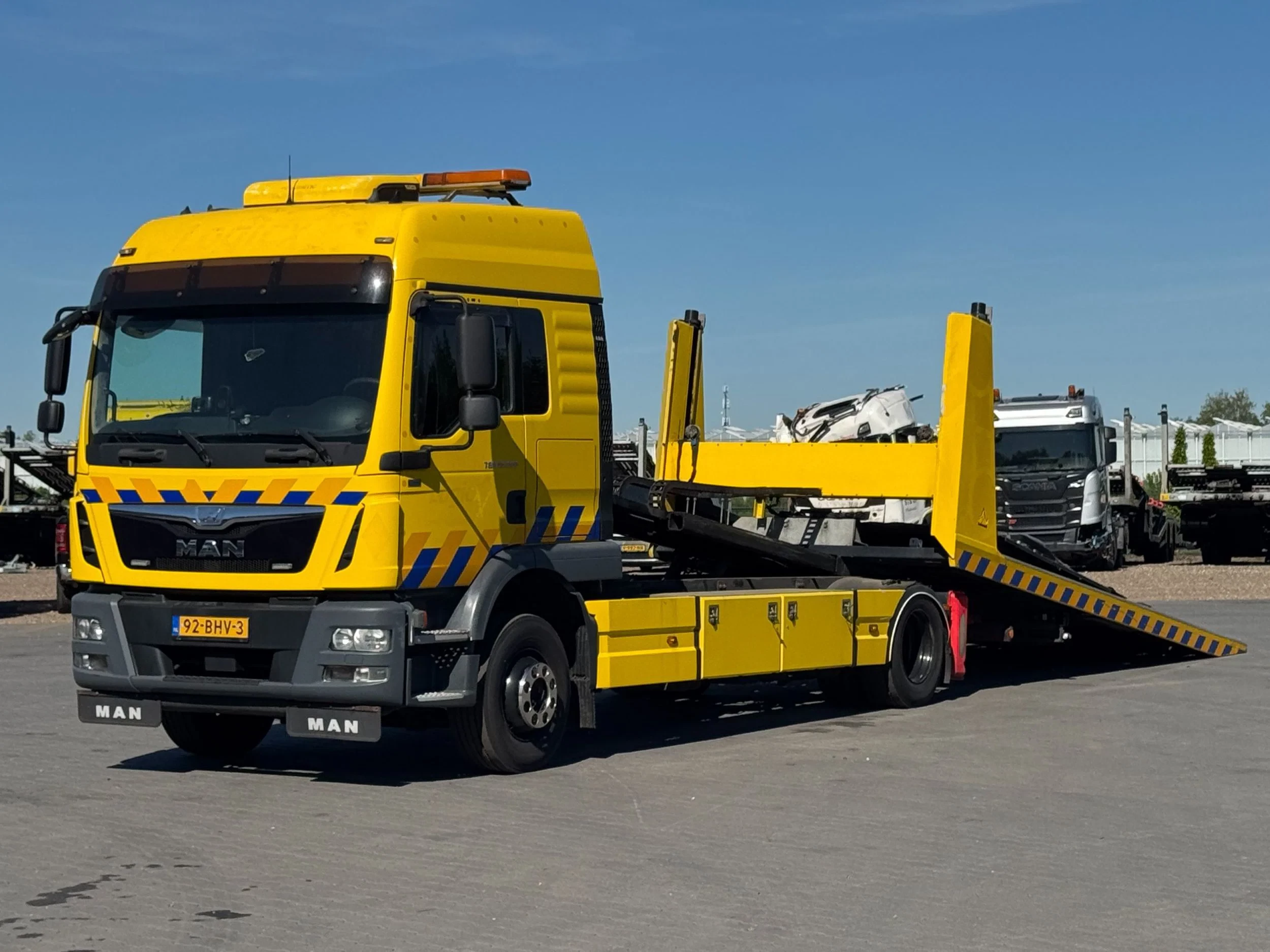 MAN TGM 2016 - 15.290 Falkom + AHW Tijhof opbouw 5 lader combi! image 1