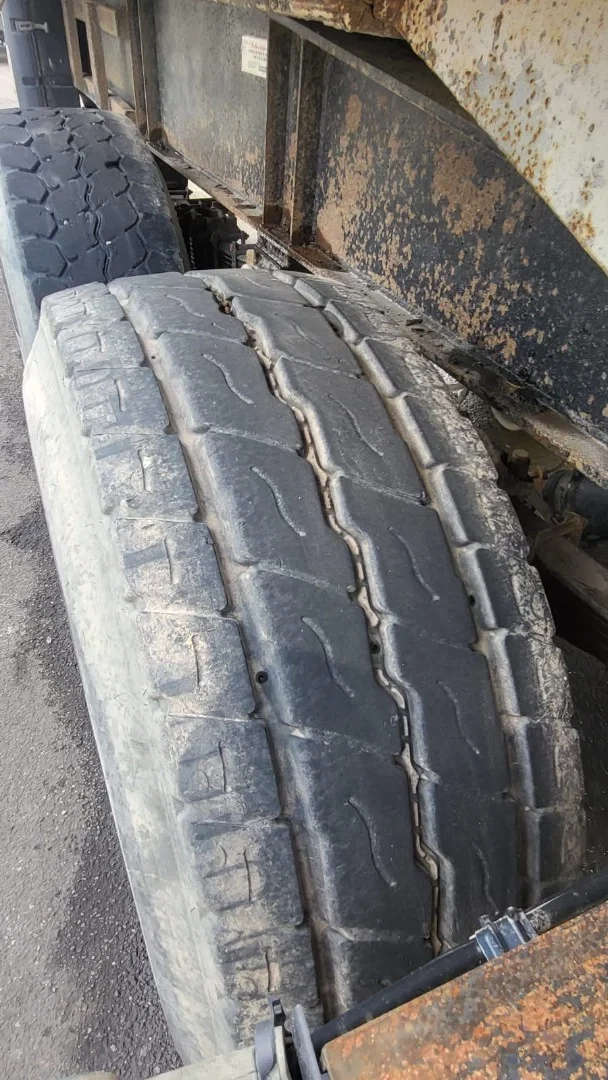 CIF 1990 - 2 Axle , Steel Tipper , Spring Suspension , Drum Brakes obrázek 11