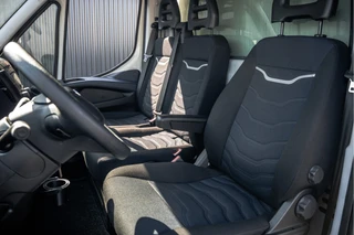 Iveco Daily 2020 - 35C18 | 3.0L | 180 PK | Bakwagen met laadklep | Zijdeur | Automaat | N1 | Cruise | Airco obrazek 11