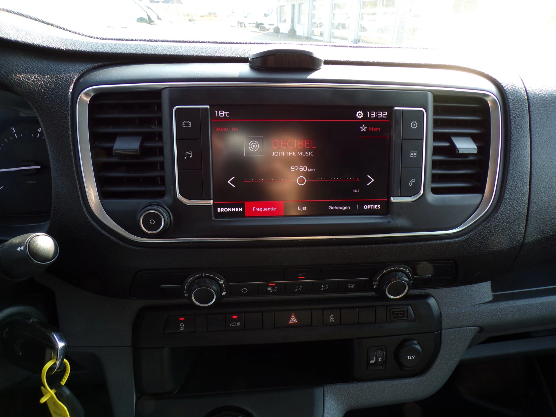 Citroën Jumpy 2018 - 2.0 BlueHDI 180pk Automaat/Airco/Camera afbeelding 6