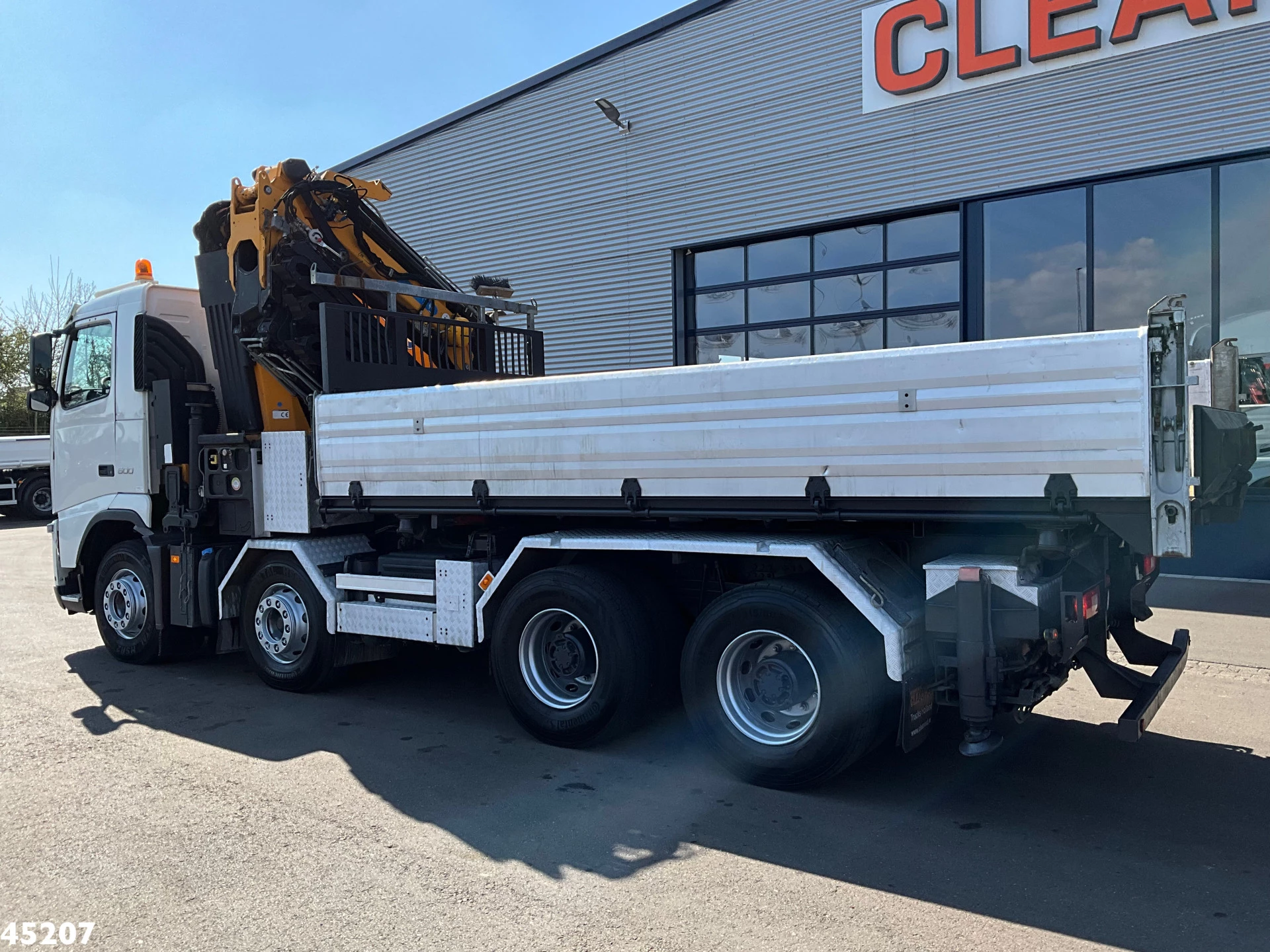 Volvo FH 2010 - 500 8x4 Effer 65 Tonmeter laadkraan + Fly-Jib Bild 8