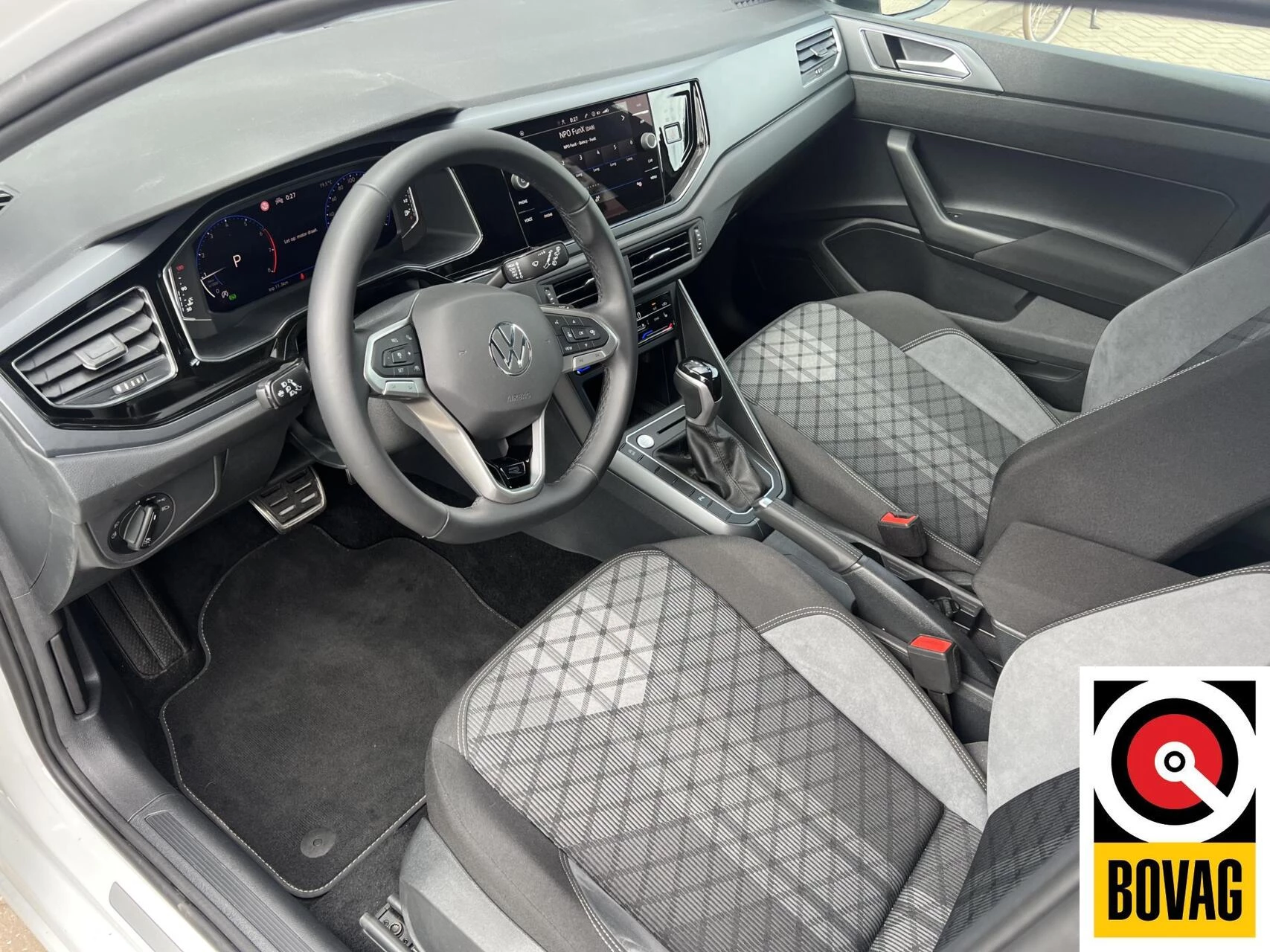 Volkswagen Taigo 2025 - 1.5 TSI R-Line Edition 150 PK stoel, stuurverw, Camera, Carpla, Clima Bom Vol!! immagine 12