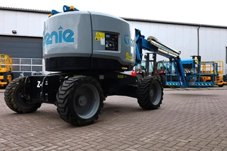 Genie 2021 - Z-62/40 Diesel, 4x4 Drive, 21m Working Height, 12. zdjęcie 2 miniatura