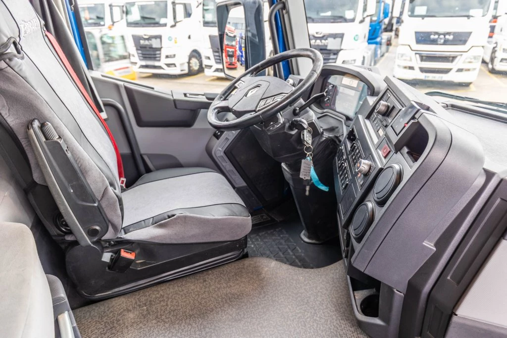 Renault 2018 - T480+HYDR imagen 16