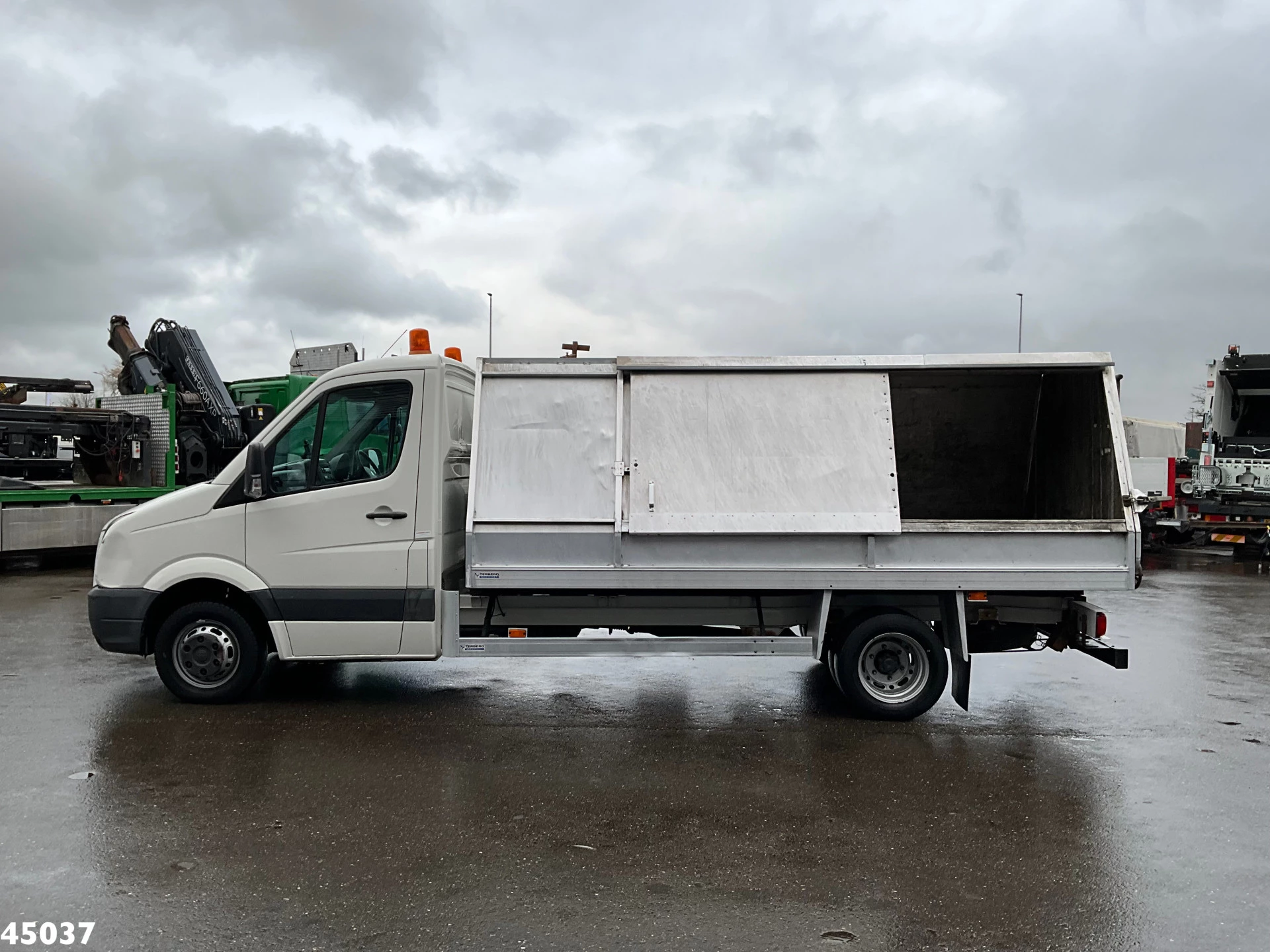 Volkswagen Crafter 2007 - 2.5 TDI Terberg zijlader Just 115.247 Km! afbeelding 10
