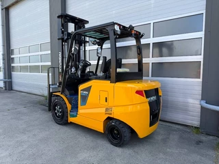 Hyundai N/A 2026 - 35BE-X elektrische heftruck 3-delige 6000mm mast t obrazek 3