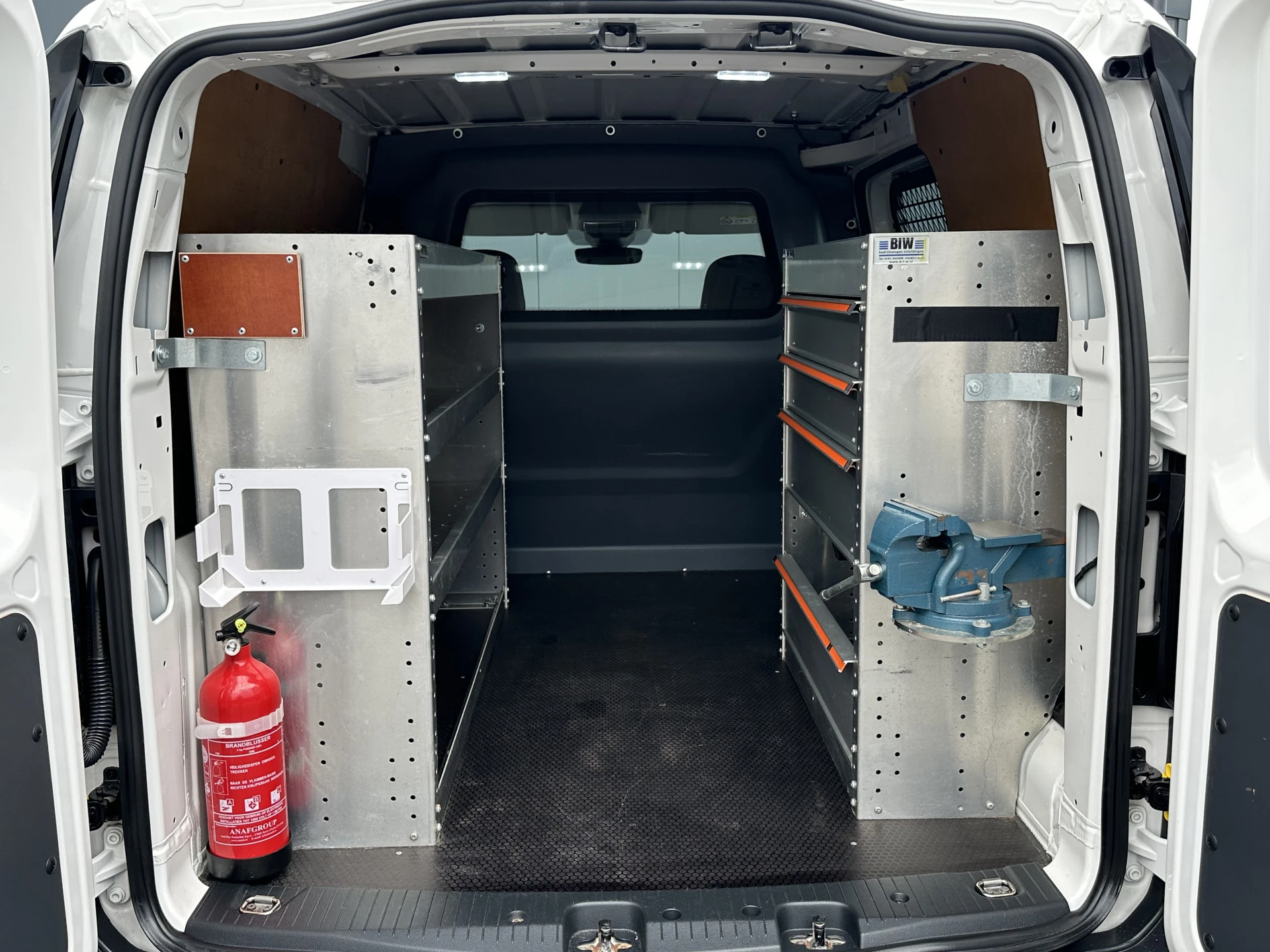 Volkswagen Caddy 2022 - Cargo 2.0 TDI 123 PK 4-MOTION / L1H1 / 4x4 / 1e EIG. / TREKHAAK / INRICHTING / CAMERA / CRUISE / AIRCO / CARPLAY afbeelding 8
