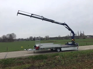 Hulco Medax 2025 - 3.5 ton en Amco Veba 903 kraan obrazek 1