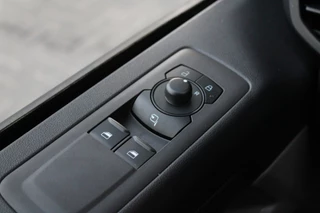Ford Transit Custom 2025 - 320 2.5 PHEV L2H1 Trend 232pk - 5 jaar GARANTIE - 2x Schuifdeur - Adaptive Cruise - Blind Spot - Navigatie - Camera - Verwarmd Stuur - Rijklaar image 21