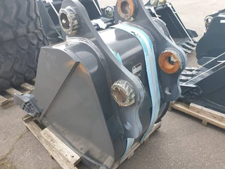 Hyundai N/A - Excavator digging bucket 250 obrazek 1