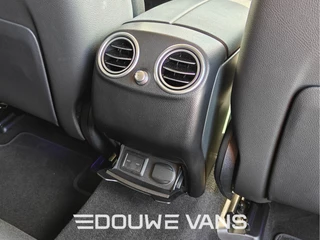 Mercedes-Benz GLC 2021 - 300e 4Matic Airco Ambiente Night Pakket Trekhaak obrazek 37