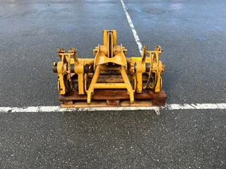 Kobelco - 7045 - Runners image 3 thumbnail