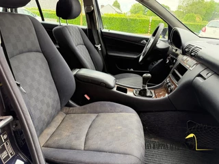 Mercedes-Benz C-Class 2006 - Combi 230 Classic / kombi zdjecie 8