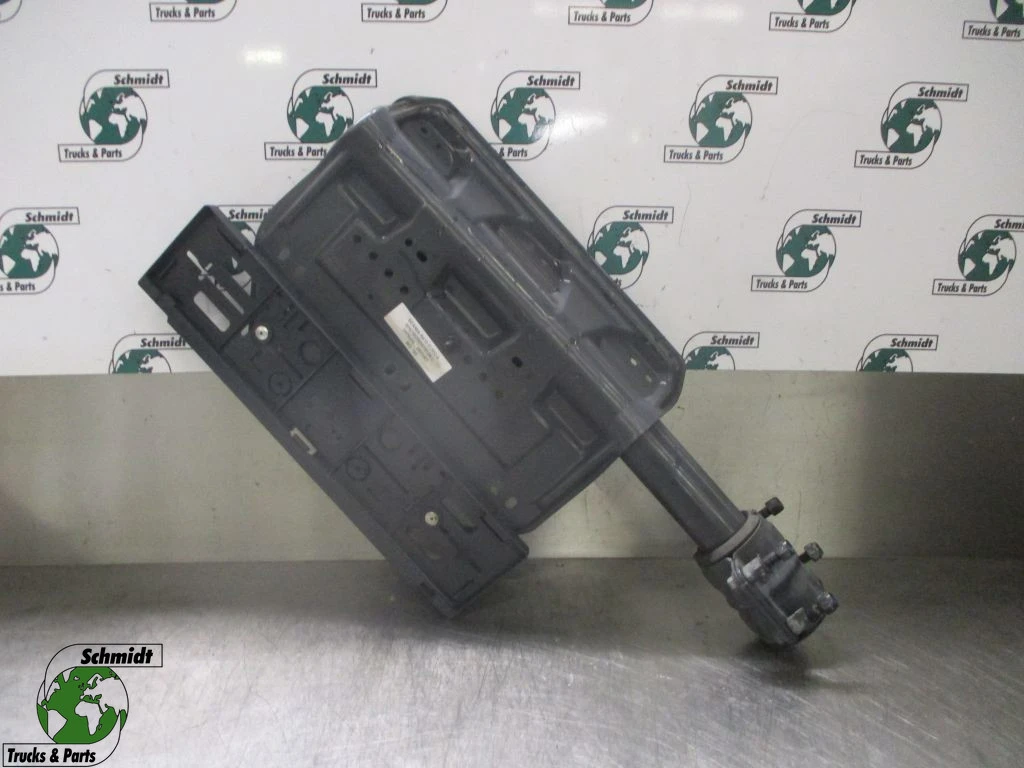 Scania - R410 2476495 / 2800401 SPATBORDSTEUN LINKS EURO 6 MODEL 2020 afbeelding 1