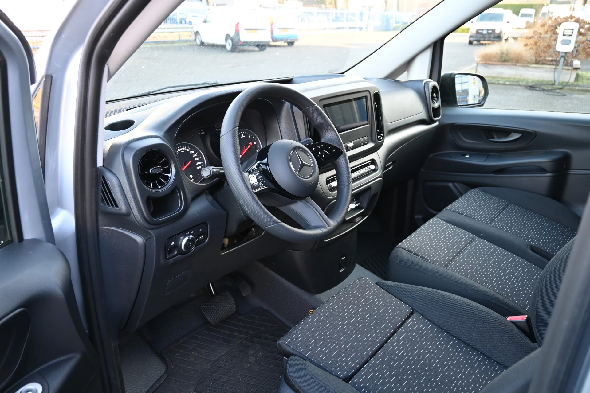 Mercedes-Benz Vito 2024 - 114 CDI 4x4 L2 Pro Bild 12