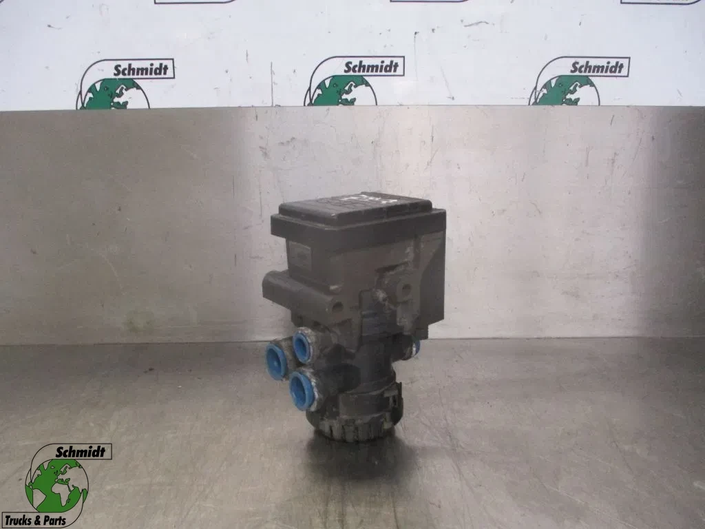 MAN - 81.52106-6049 ABS VOORAS VENTIEL изображение 1