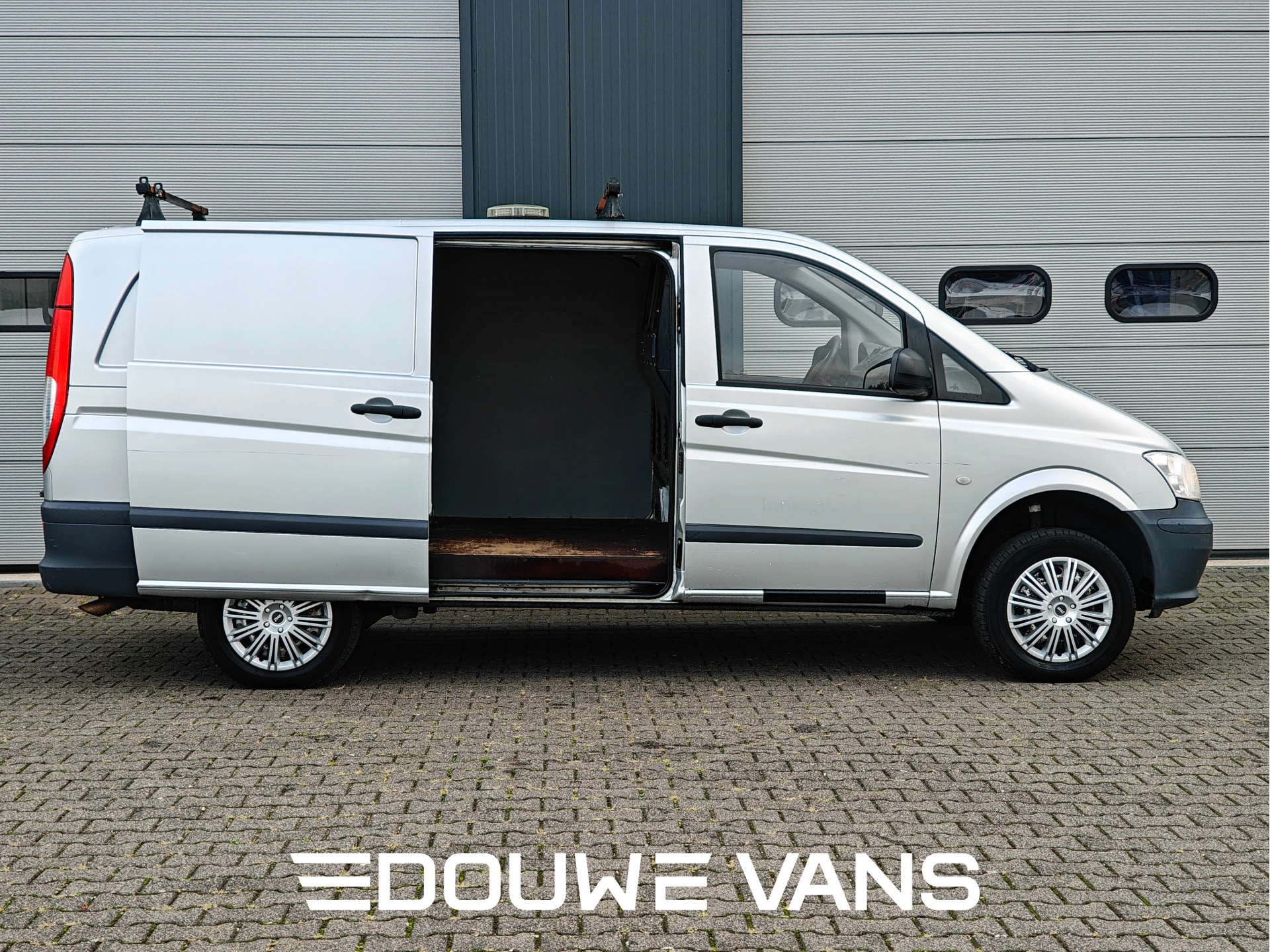 Mercedes-Benz Vito 2011 - 113 L2 4x4 Automaat Airco Trekhaak Omvormer Flitsl zdjęcie 5