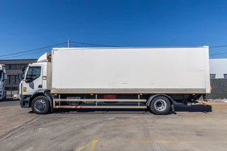 Renault N/A 2015 - D 18 250 DXI + HAYON zdjecie 7