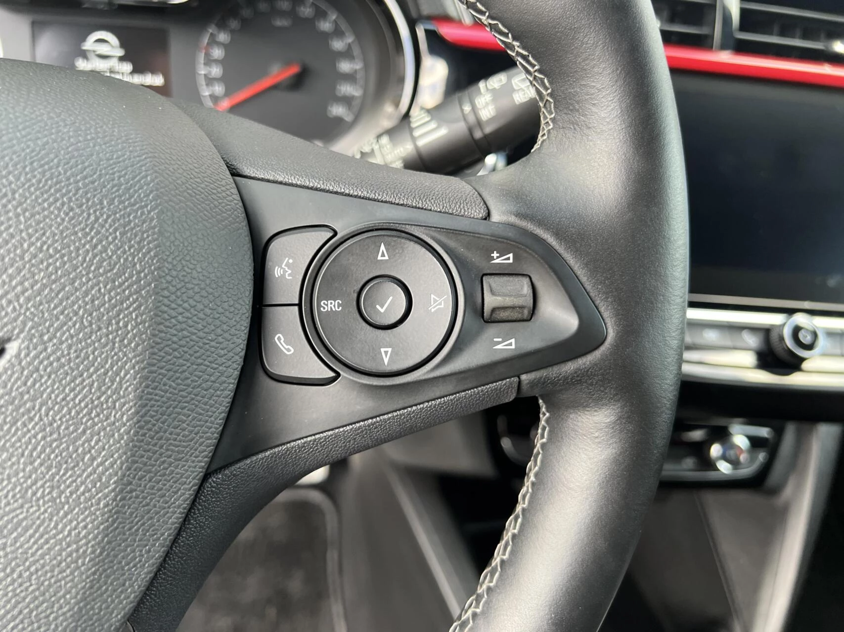 Opel Corsa 2021 - 1.2 Elegance Nav, 360 camera. obrázek 22