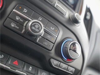 Chevrolet Silverado 2022 - High Country 6.2L V8 imagem 36